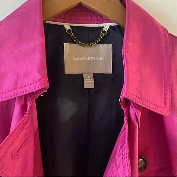 Banana Republic Rain Coat - Picture 5 of 9